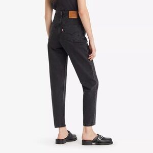 Levi’s 80s Mom Jeans